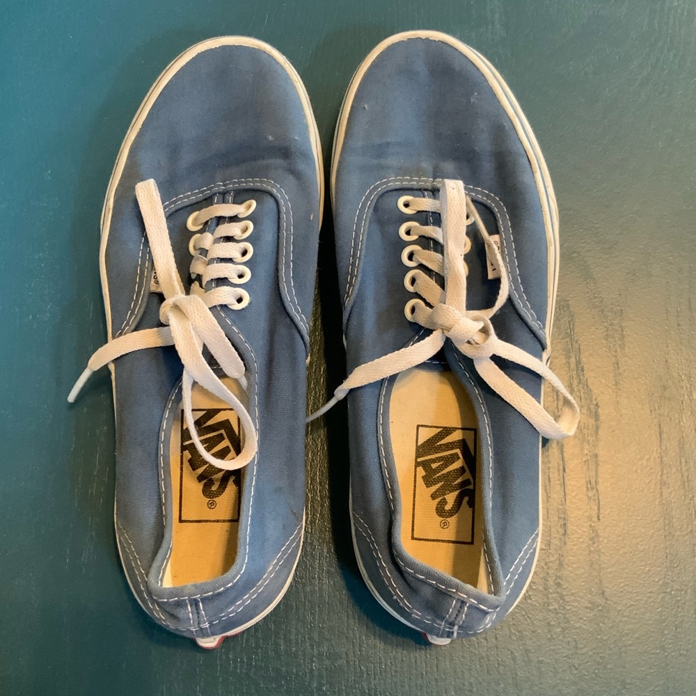 Vans authentic core classic size 8.5 (men’s 7)